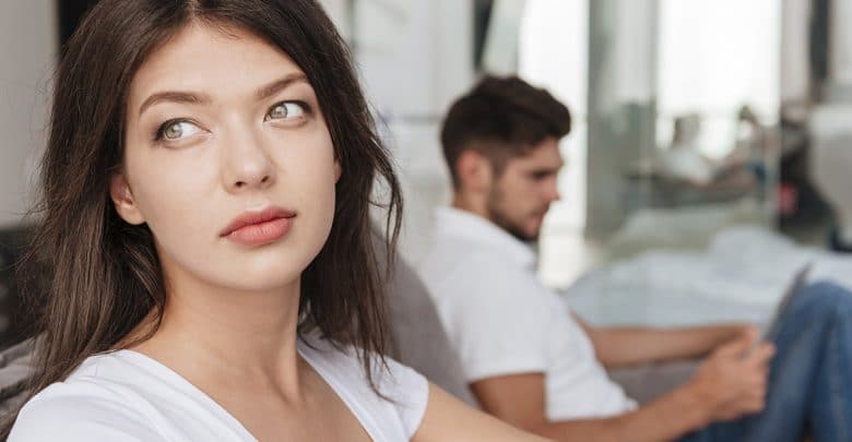 هل الرجل يحب المرأة التي تتجاهله ؟