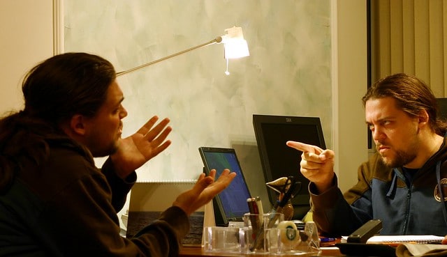 كيف ترد على من أحرجك بطريقة أحرج منه